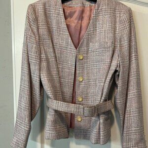 Vintage Kirkland Hall Women's Suite